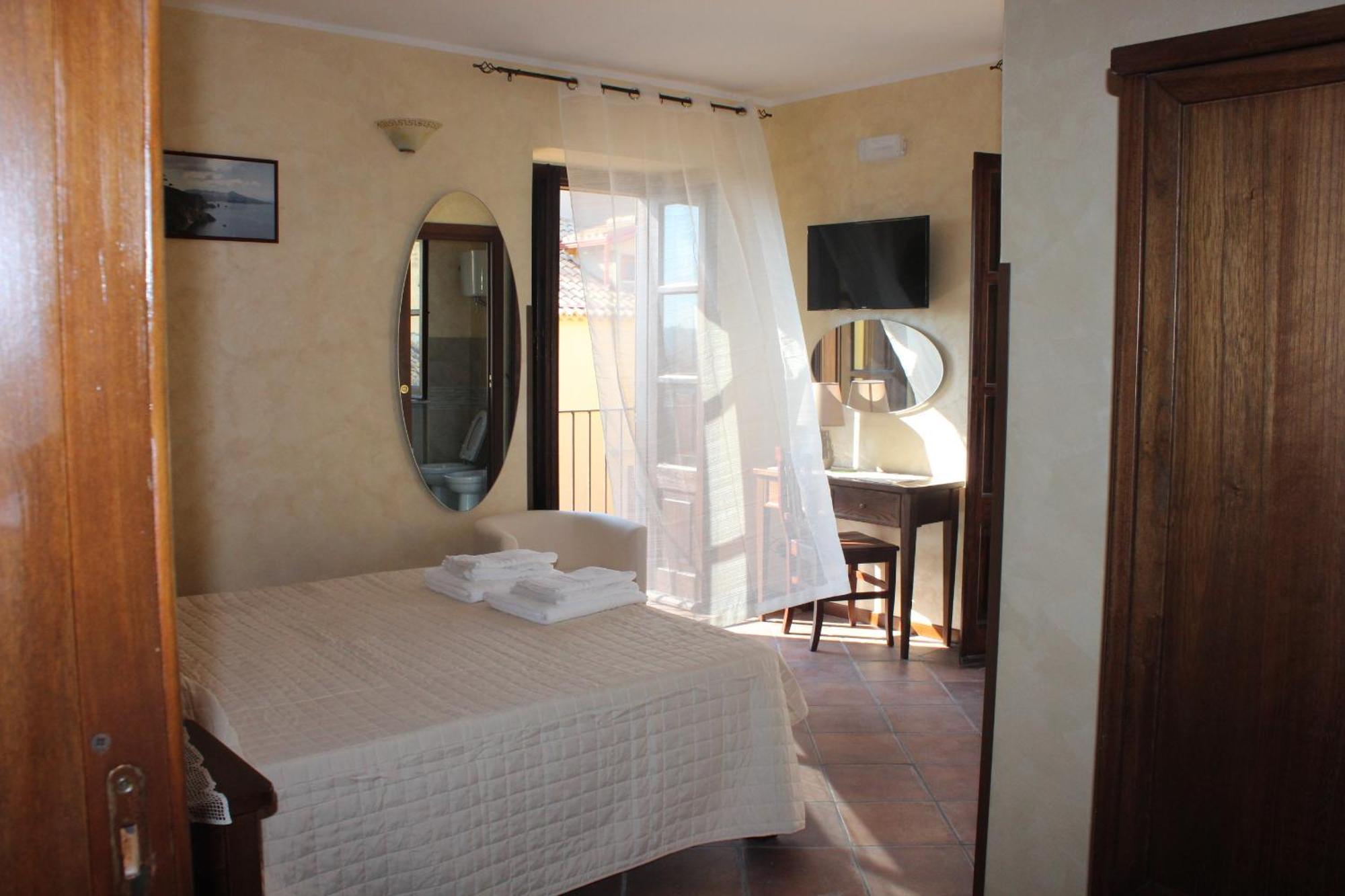 B&B Rivellini Tropea Exterior foto